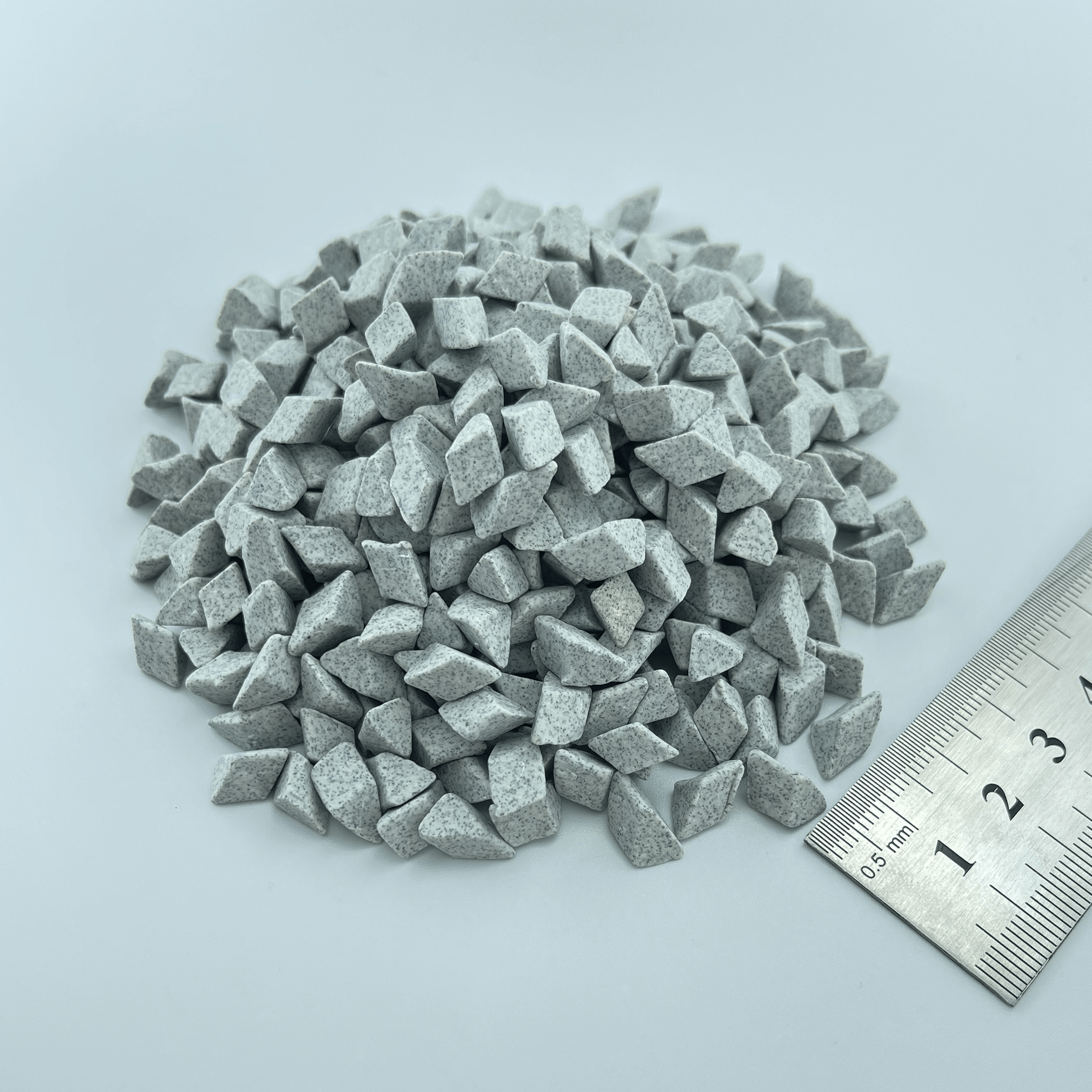 Наповнювач для віброгалтовки керамічний TR-T 6x6 мм